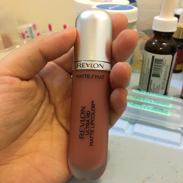 Son kem lì Revlon Ultra HD Matte Lipcolor
