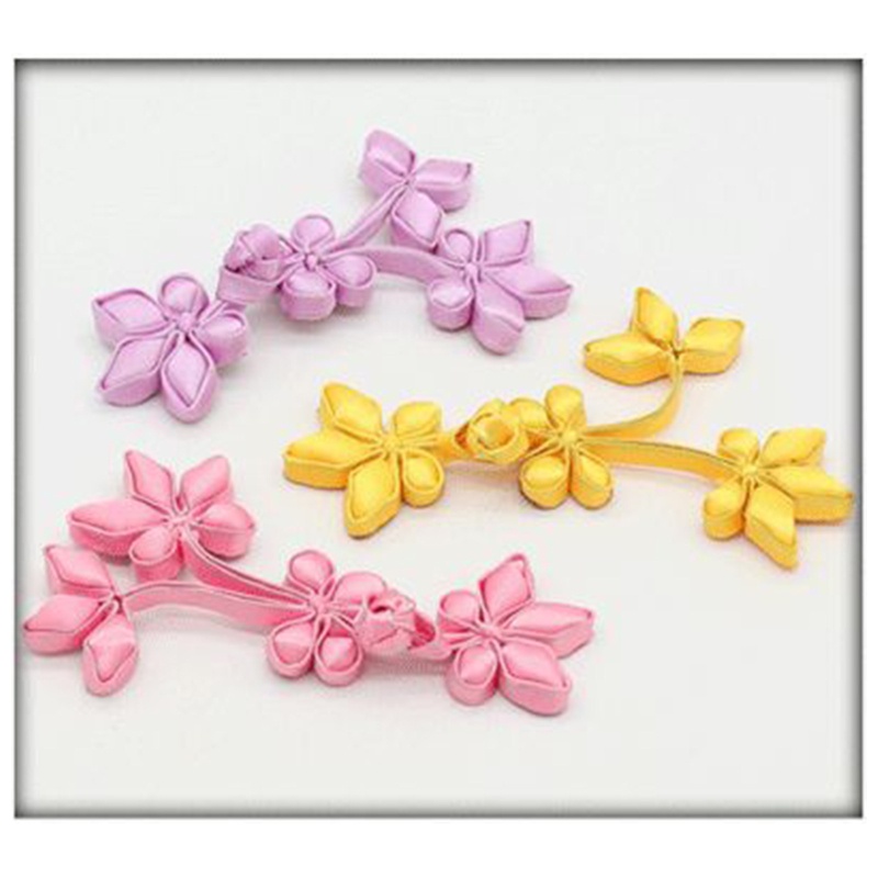 Nút thắt trang trí áo sườn xám phong cách Trung Hoa độc đáo