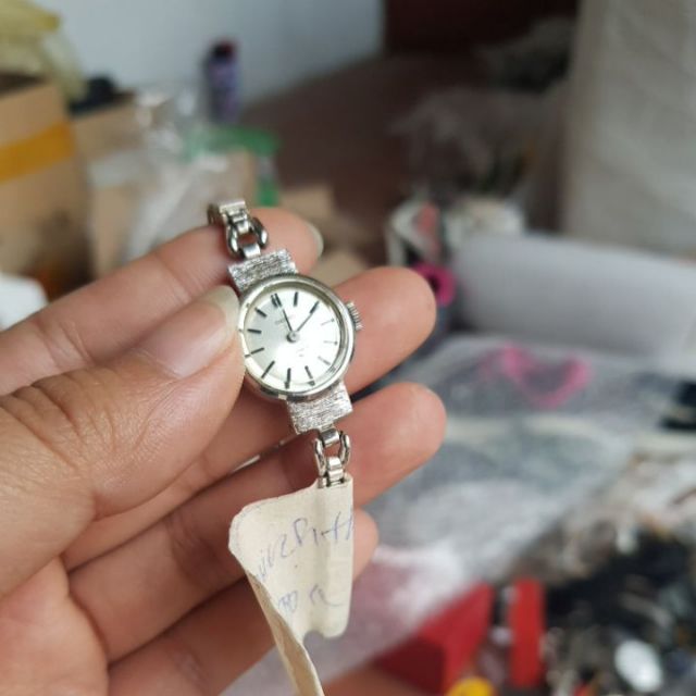 Đồng hồ nữ. Hiệu seiko