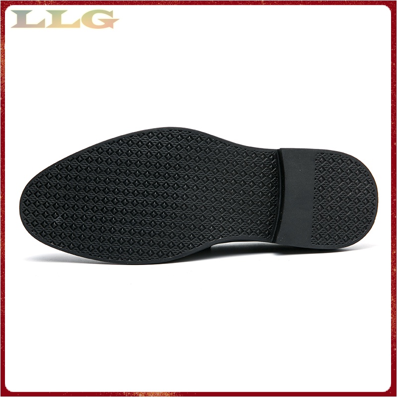 Giày Da Bóng Mũi Nhọn Đế Mềm Phong Cách Retro Anh Quốc Cho Nam