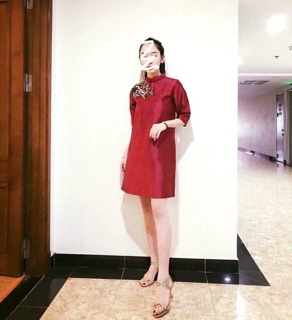 Váy gấm đỏ thêu hoa diện tết đủ size
