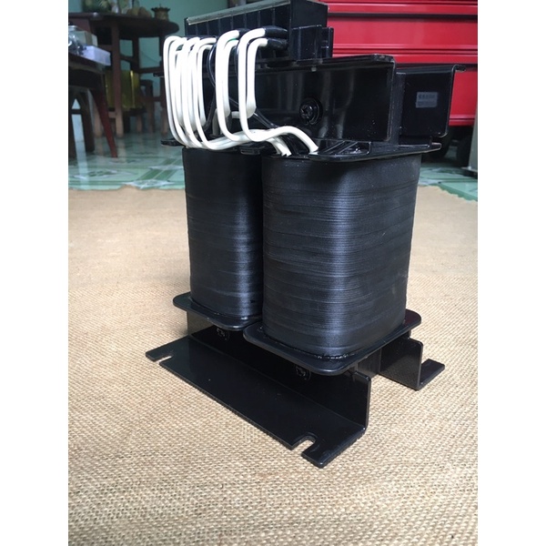 Biến áp cách ly NUNOME-2KVA