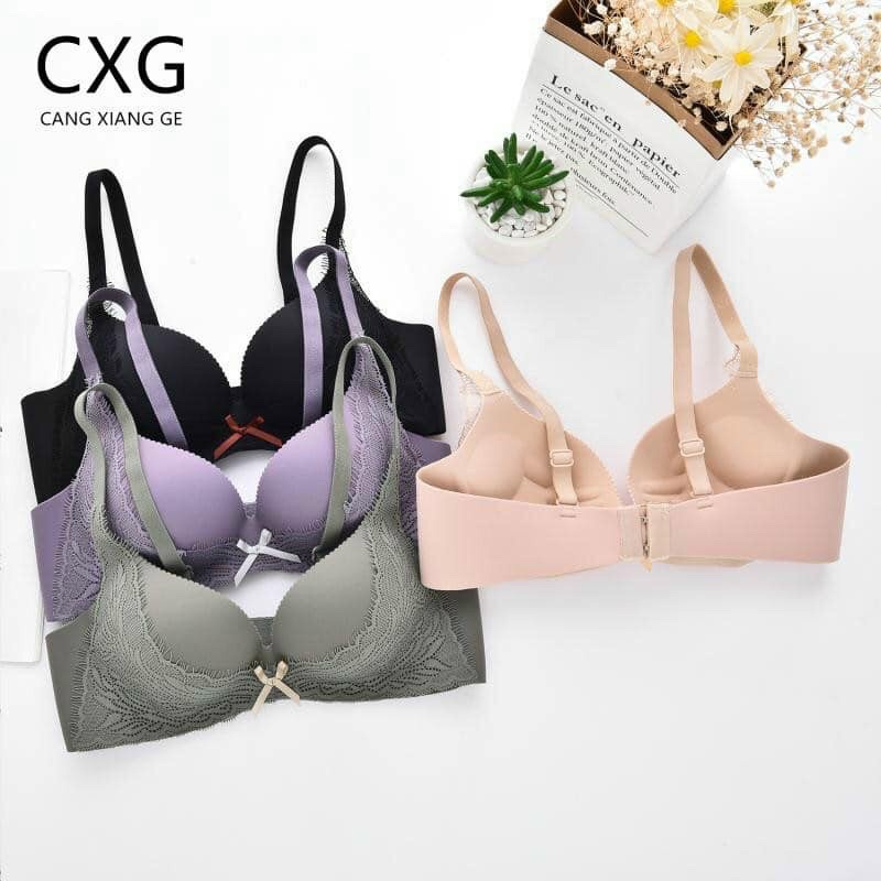 Áo lót nữ su đúc CXG áo ngực không gọng, nâng ngực, lót đệm vừa phải A16