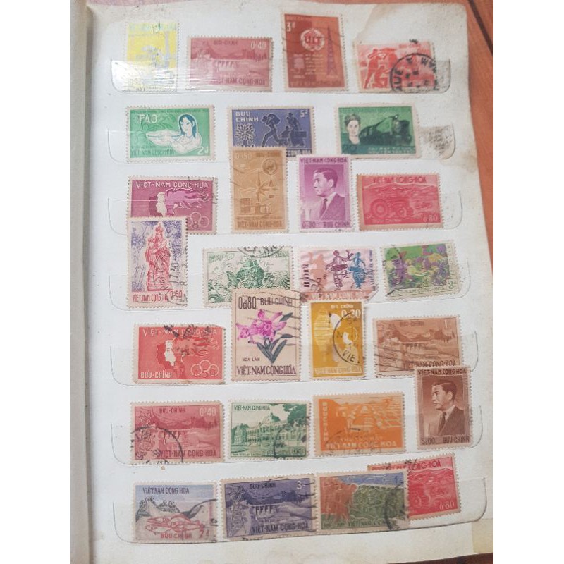 Cuốn sưu tập tem xưa Việt Nam Cộng Hòa