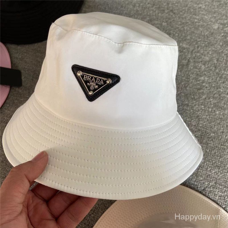 Nón vành rộng thời trang nữ tính