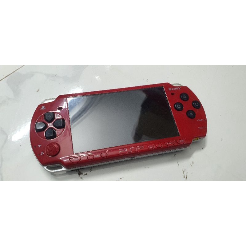 Máy chơi game PSP 2000 màu đỏ đen