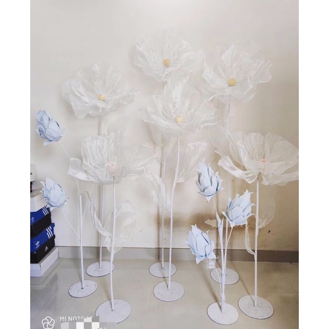 Set hoa 8 cây decor phim trường, tiệm ảnhcưới, showroom thời trang, cửa hàng, chụpảnh, dẫn lối sânkhấu,sự kiện cưới hỏi.