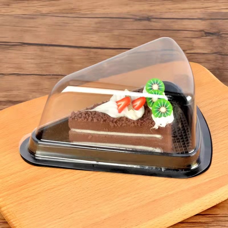 Hộp đựng bánh  combo 100 hộp tam giác nhựa pet đế đen