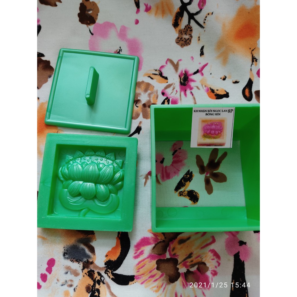 KHUÔN XÔI VUÔNG XANH 8 CM HÌNH HOA HỒNG - SEN  NGỌC LAN