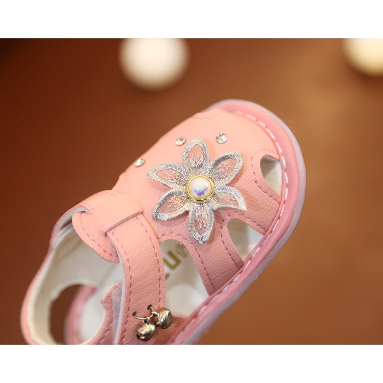 sandal tập đi bé gái size 15-19 đính bông