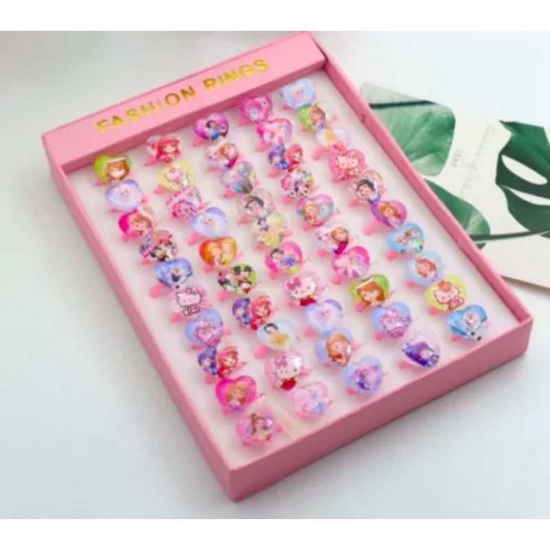 HỘP 50 NHẪN CÔNG CHÚA tuyệt đẹp cho bé 4+ thoả sức làm điệu