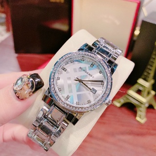 Đồng hồ thời trang nữ đeo tay BURBERRY dây kim loại thép không gỉ mạ vàng mặt tròn đính đá cao cấp chống nước