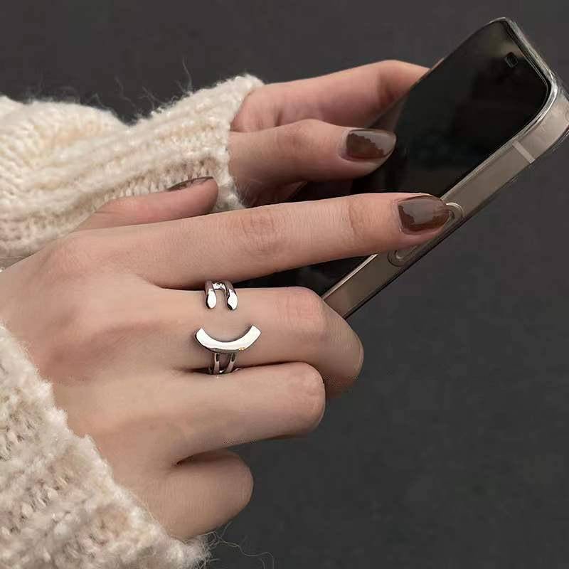 Nhẫn Kim Loại Hình Mặt Cười Đơn Giản Thời Trang Unisex