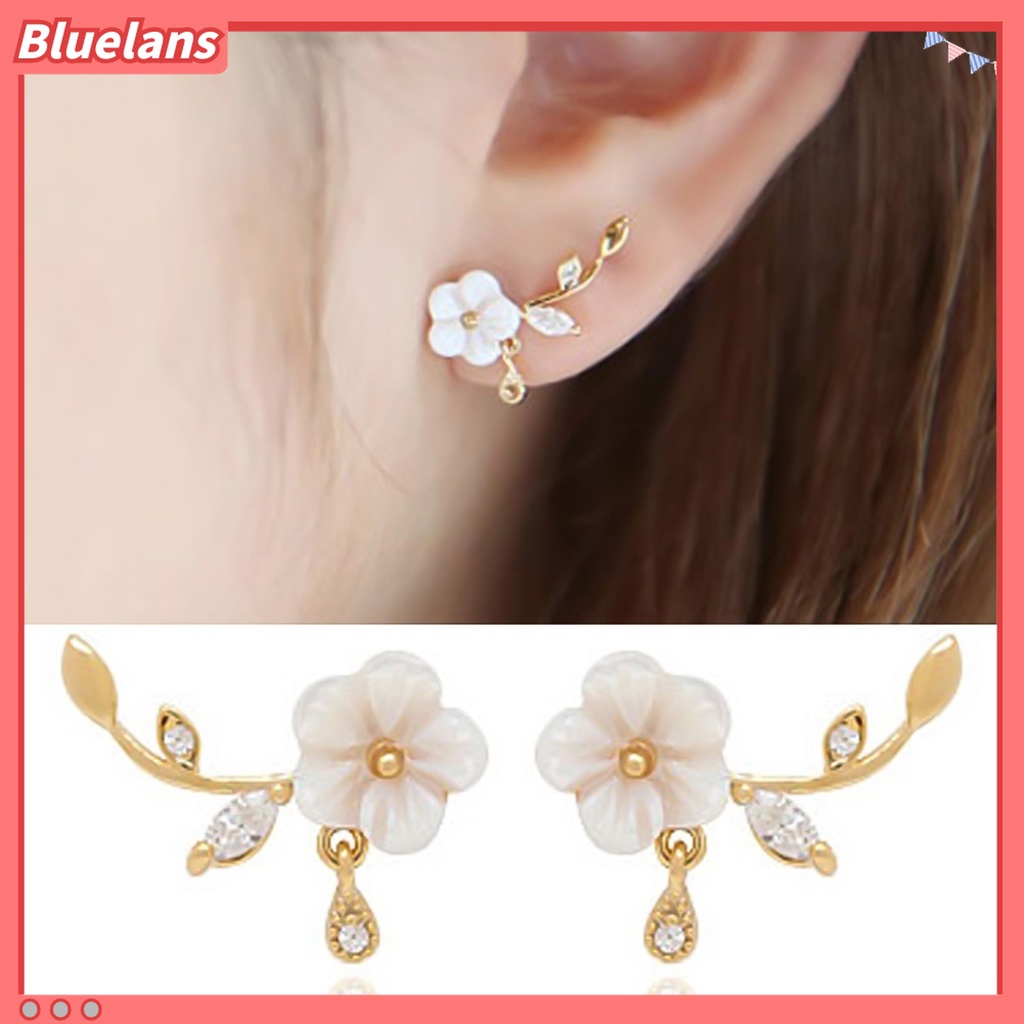 Đôi bông tai họa tiết hoa kiểu dáng thanh lịch cho nữ