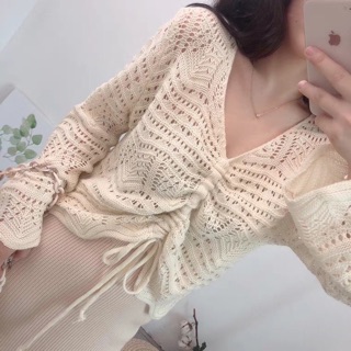 Áo len lỗ rút dây ngực