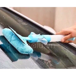 Cây gạt kính đa năng có ống xịt nước
