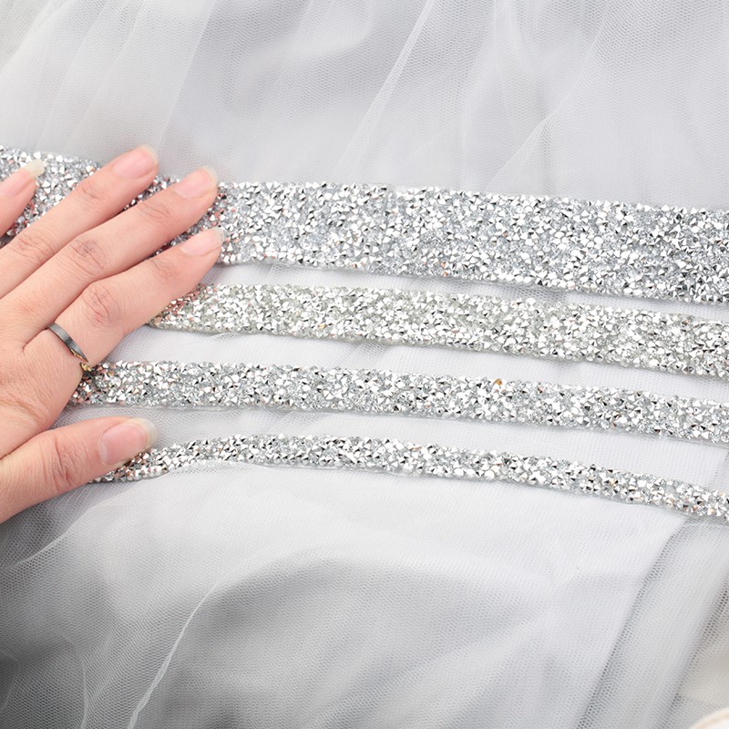 Băng Keo Đính Đá Lấp Lánh Dùng Trang Trí Quần Áo