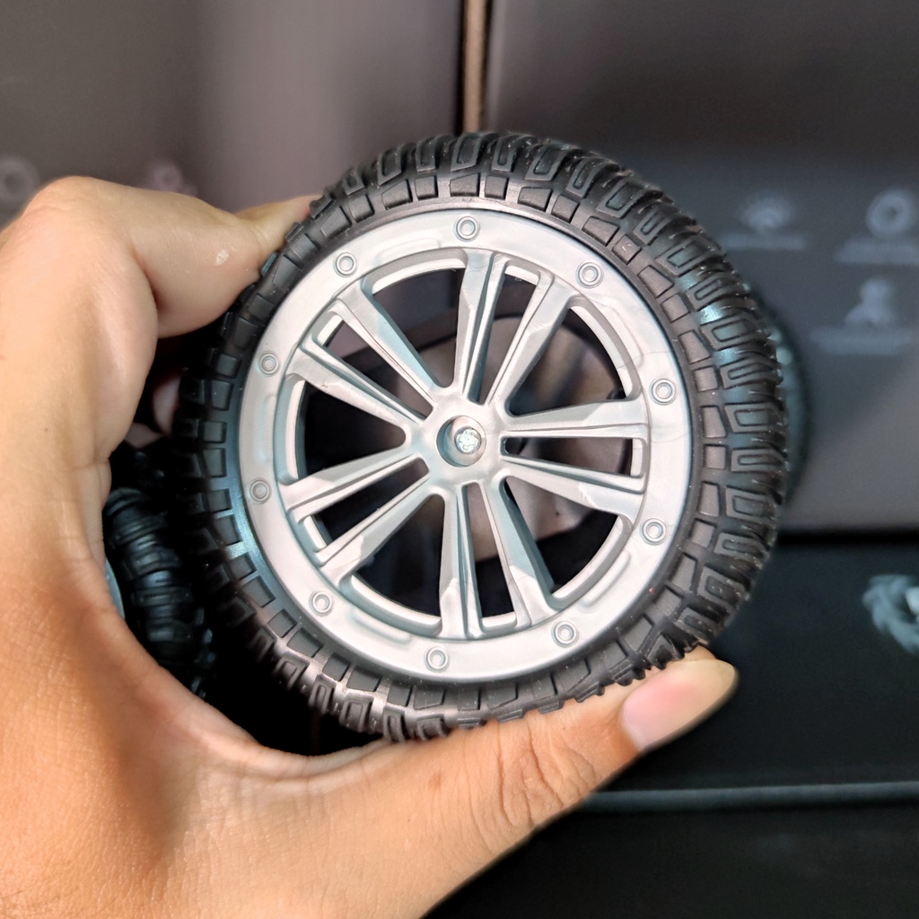 Xe điều khiển từ xa con xoay 360 độ giá rẻ ô tô đồ chơi cho bé trai Gôn đồ chơi