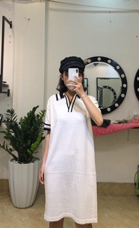 Váy len dáng thể thao