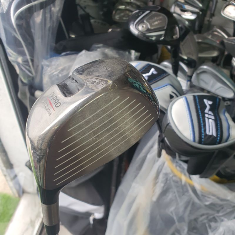 gậy drver đánh golf