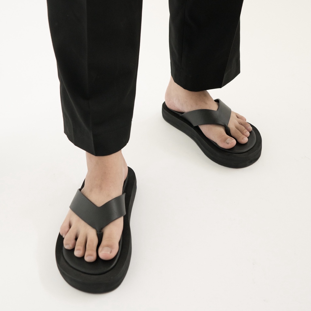 Dép Xỏ Ngón Đế Dày Unisex Waa. - DÀY FLIP-FLOPS - Màu Đen