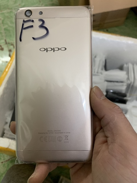 vỏ bộ điện thoại oppo F3(vỏ+xương)