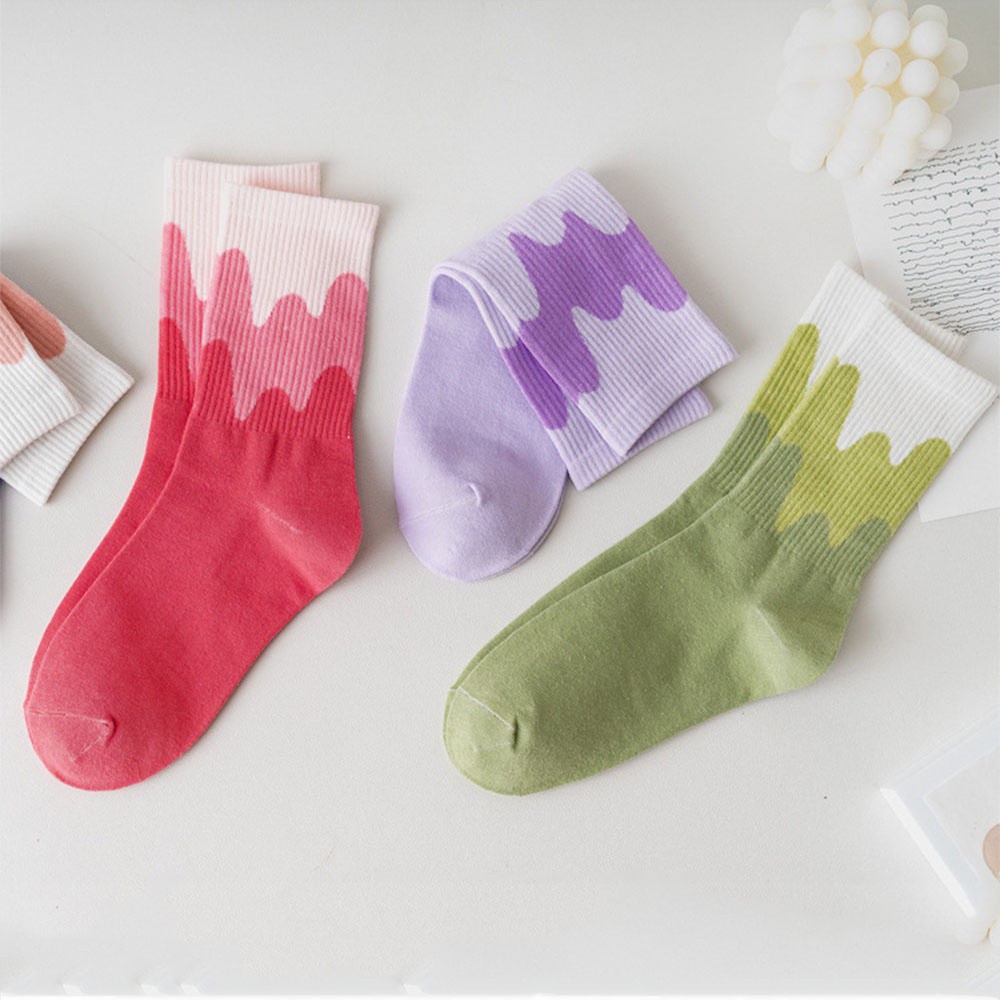 1 Đôi Vớ Cotton Cổ Trung Màu Gradient Thời Trang Cho Nữ