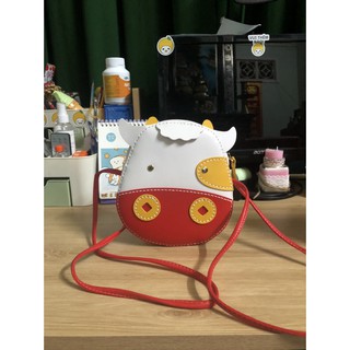 🎀🎀Túi đeo chéo handmade hình trâu trắng viền đỏ đáng yêu, tết tân sửu🎀🎀