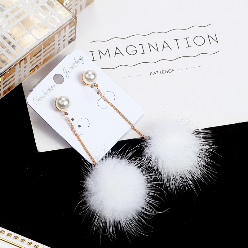 Hoa tai tua dài mặt hình bóng lông mềm mại 32mm dành cho nữ