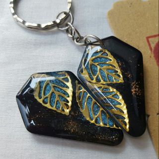 Móc khóa handmade nữa lá trung - Lilande