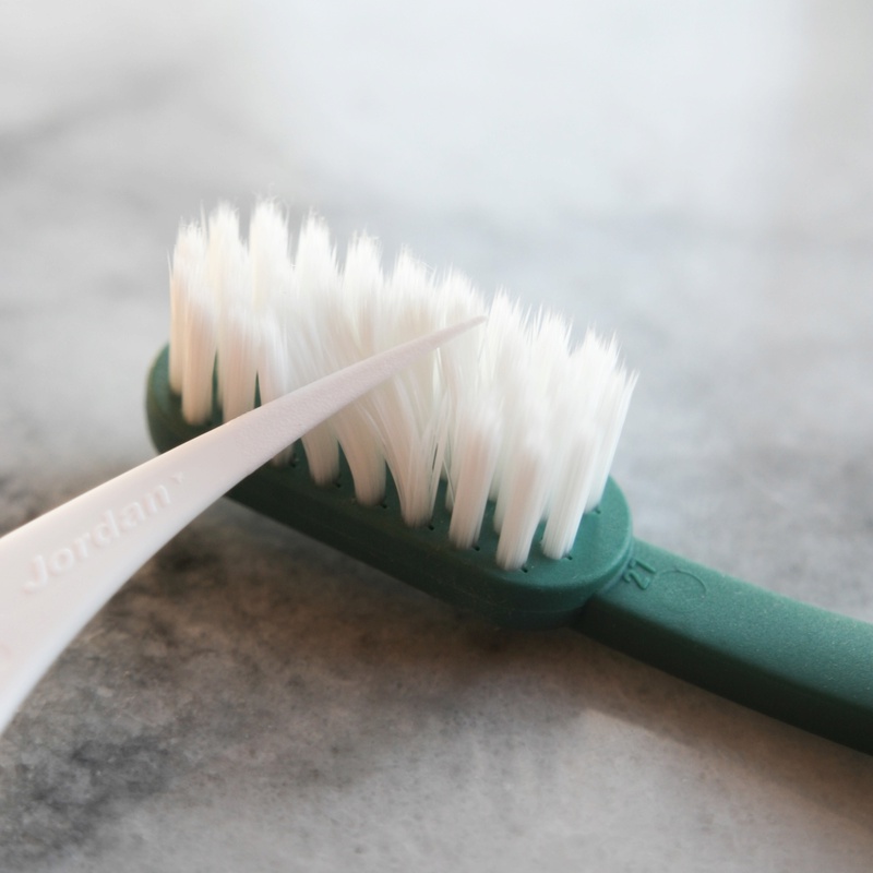 [Combo 4 chiếc] Bàn chải đánh răng Jordan Green Clean lông siêu mềm mảnh 0.02mm
