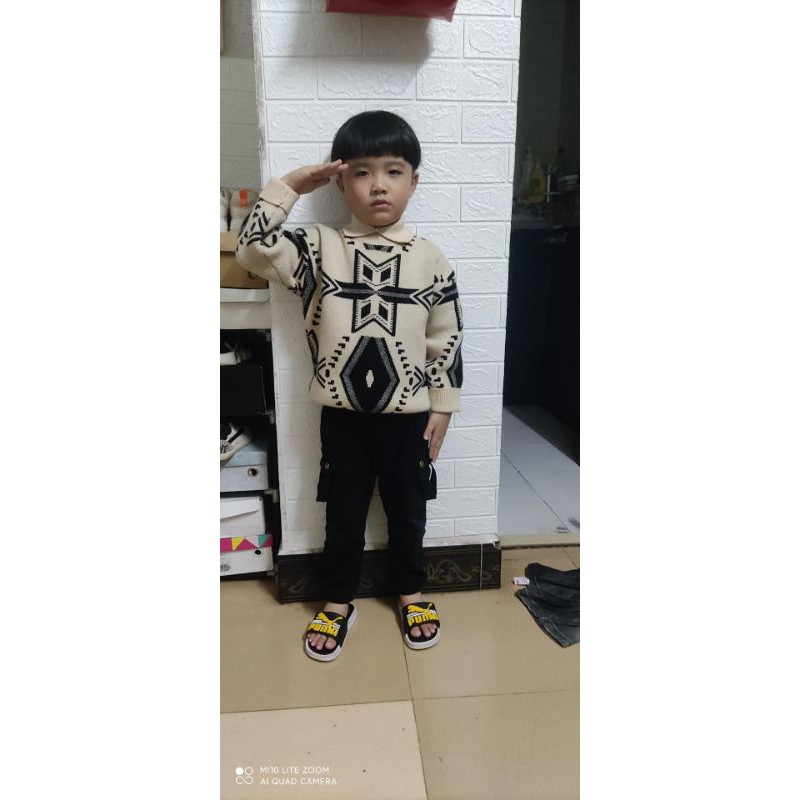 Áo len lót lông chất đanh mịn, lên form cực bảnh cho bé