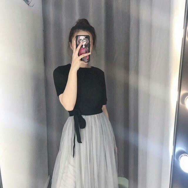 Đầm xòe phối lưới dễ thương