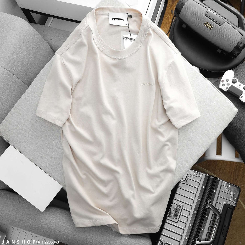 Áo Thun Chất Vải Cotton Dày Dặn Co Giãn, Thoáng Mát Và Thoải Mái Giúp Anh Em Có Những Set Đồ Năng Động