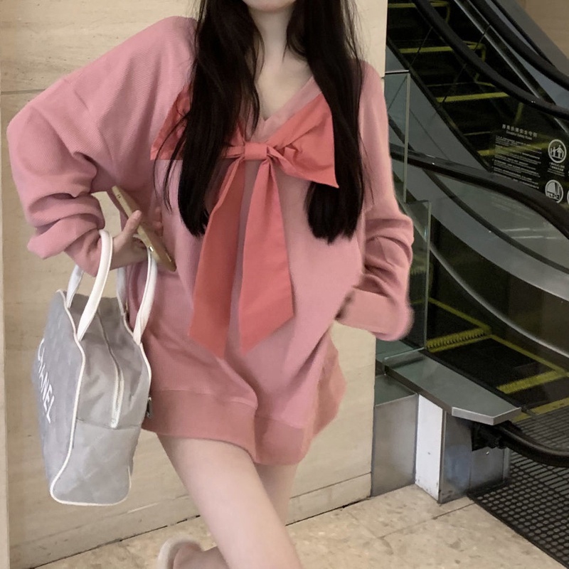 Áo sweater IELGY cổ chữ V dáng rộng đính nơ thời trang cho nữ
