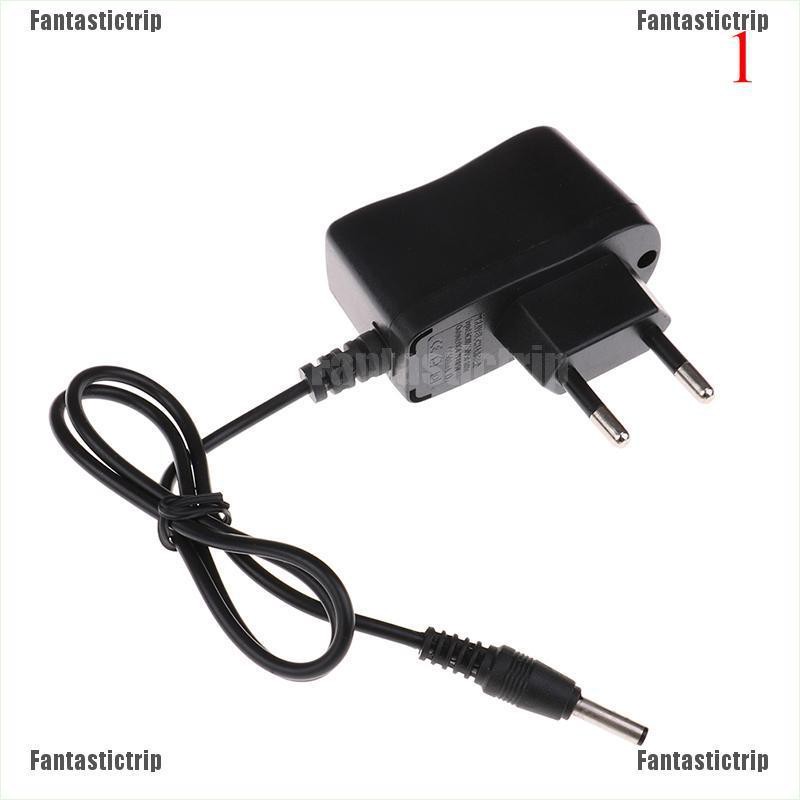 Bộ Sạc Pin lithium Us / EU 4.2V AC Cho Đèn Pin 18650