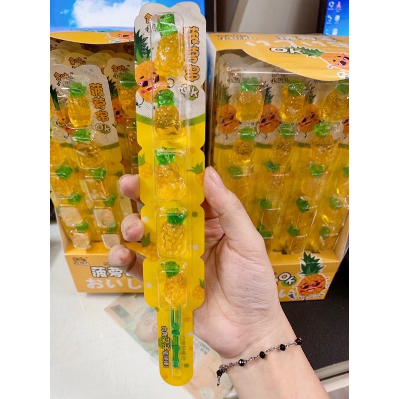 1 que kẹo dẻo xiên que hình sushi / trái cây - Hongkong, ăn vặt ngon rẻ TaNo