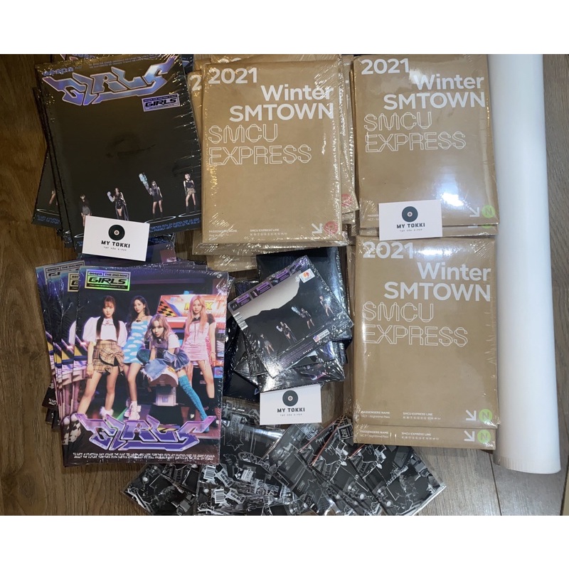 Bộ Tranh ảnh album nhóm Red Velvet