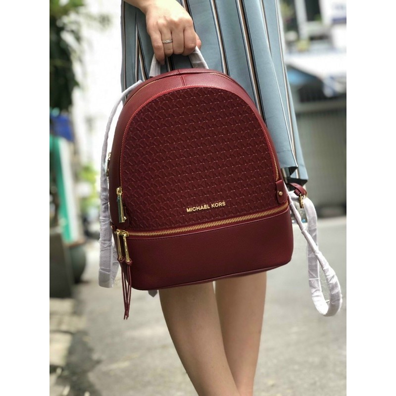 Balo MK chữ nổi red