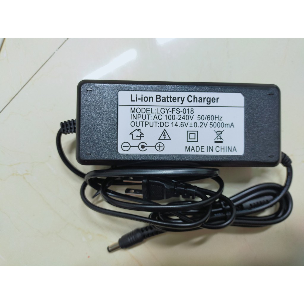 Sạc pin lithium 14,6V 5A  thương hiệu POWER CHANRGER