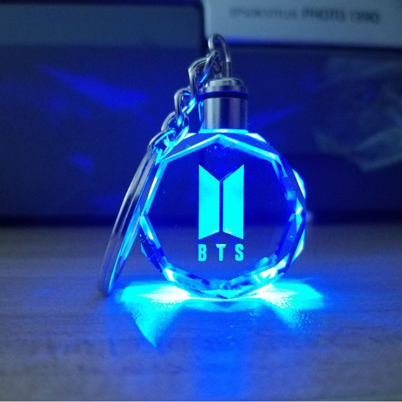 móc khoá pha lê phát sáng,móc khoá treo cặp Keychain-BTS