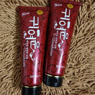 Kem dưỡng body lựu đỏ