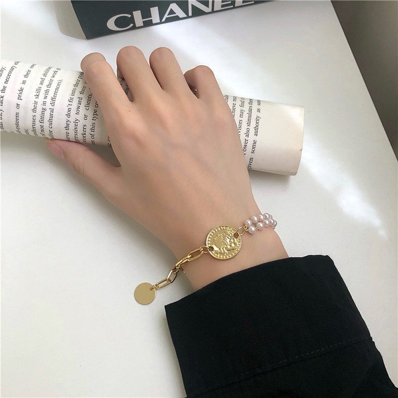 Vòng Tay Đính Ngọc Trai Xinh Xắn Theo Phong Cách Hàn Quốc | BigBuy360 - bigbuy360.vn