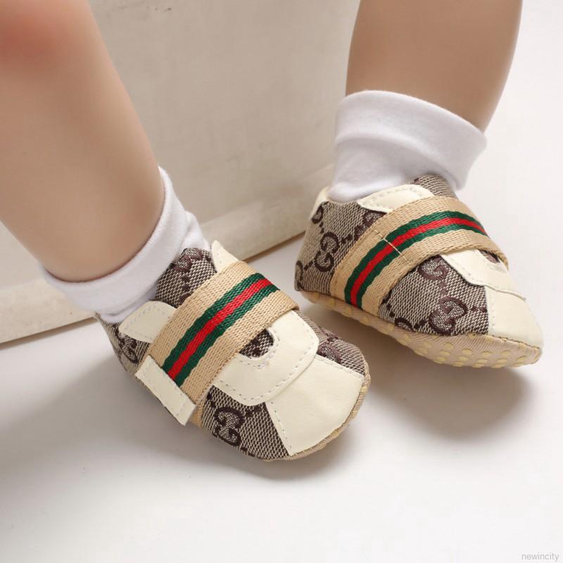 Giày Đế Mềm Chống Trượt Cho Bé Tập Đi