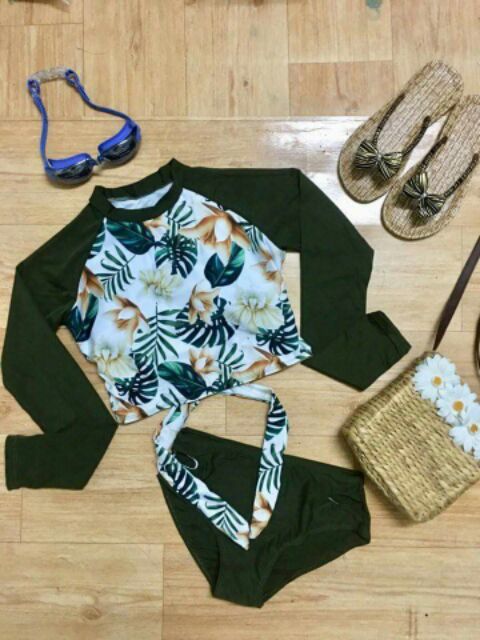 Bikini tay dài họa tiết, cut lưng quyến rũ