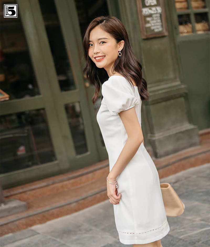 Đầm cổ vuông phối chân ren cổ tùng dưới tay bồng T251