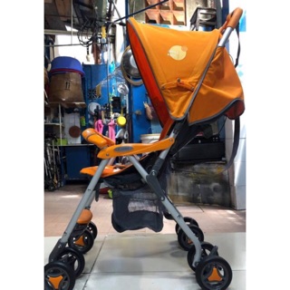 Xe đẩy du lịch Combi Cực Kỳ Gọn Nhẹ