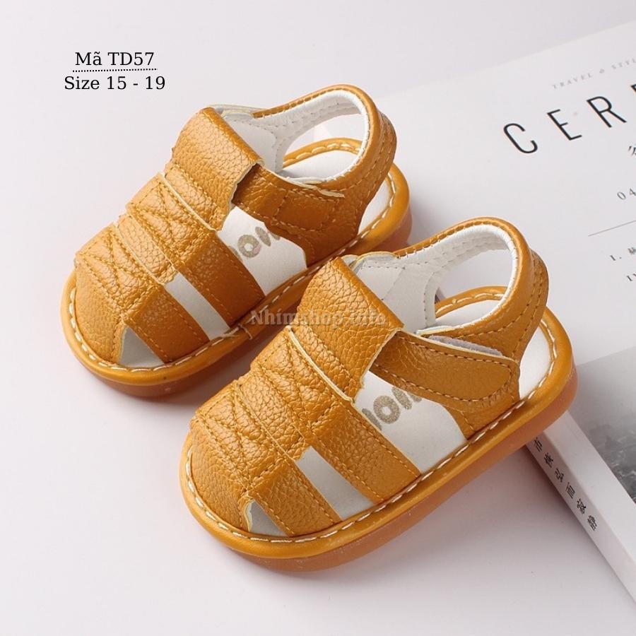 Dép tập đi bé trai bé gái 0 -18 tháng màu nâu quai dán da mềm đế cao su chống trơn trượt có còi tiếng kêu chíp chíp TD57