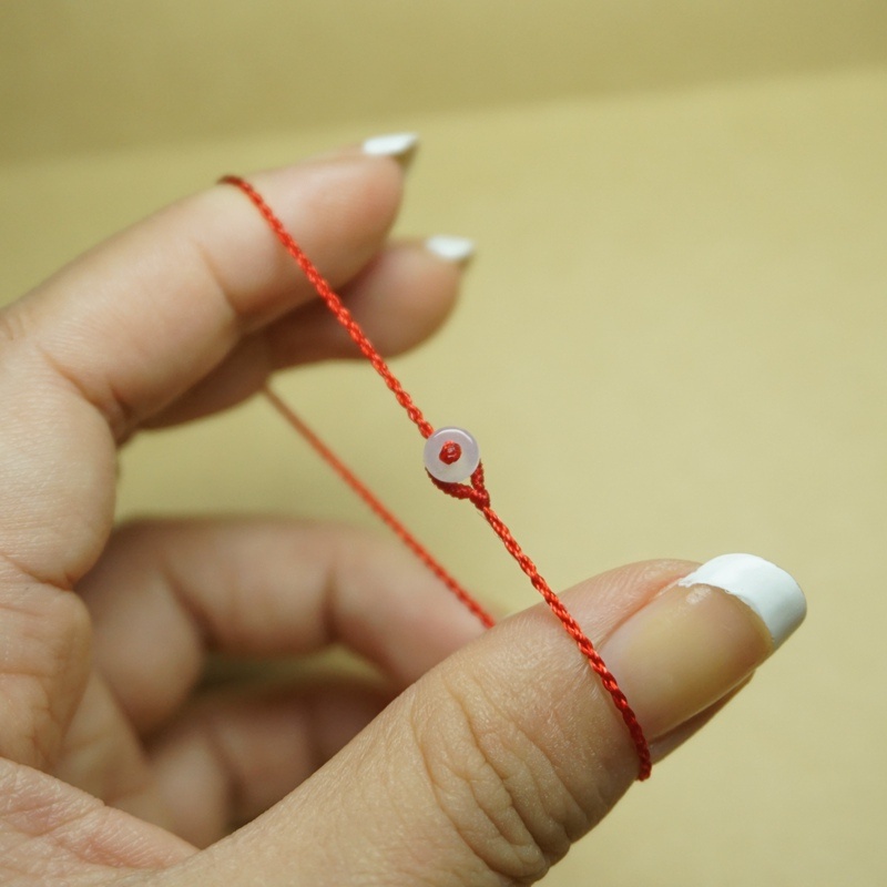 Vòng Tay Chỉ Đỏ Nút Cài Ng-ọc T-ự Nhi-ên ( Ghi chú size cổ tay )