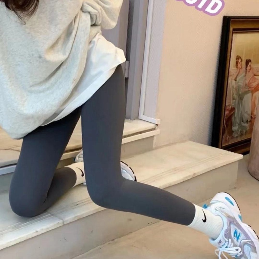 Quần legging kiểu dáng thời trang cho tập yoga | BigBuy360 - bigbuy360.vn